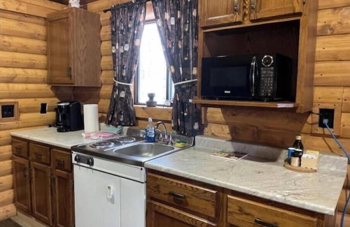 Winfield Cabin | The Lynx cabin - Bear Creek Cabins