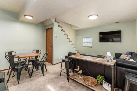 Lewis Center House | The Mad Cat Inn