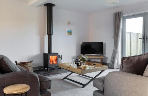 Whitchurch House | The Maddocks - Uk36311