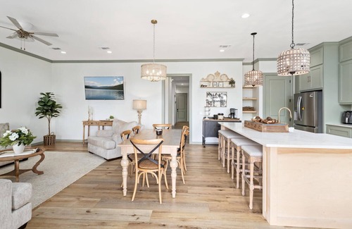 Jasper House | The Magnolia Ridge Retreat