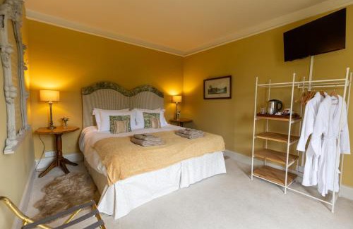 Knipton House | The Manners