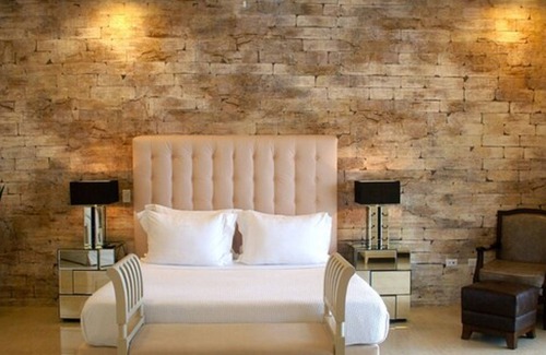 Shoal Bay Hotel | The Manoah Boutique Hotel