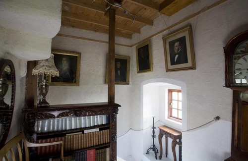 Airth House | The Manor at Plane Castle