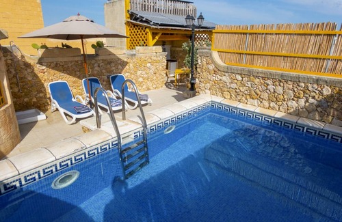 San Lawrenz Villa | The Marigold House - Three Bedroom Villa, Sleeps 7