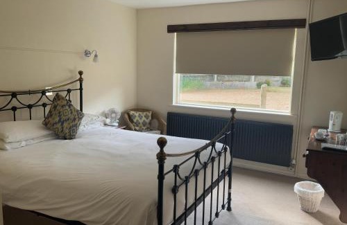 Lyddington Hotel | The Marquess of Exeter