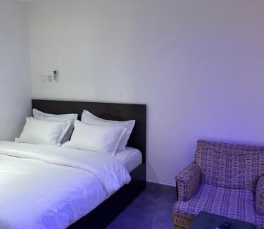 Oyarifa House | The Max Guest House