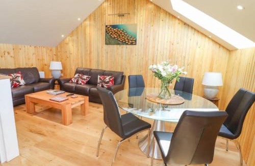 Yelverton House | The Meeting House