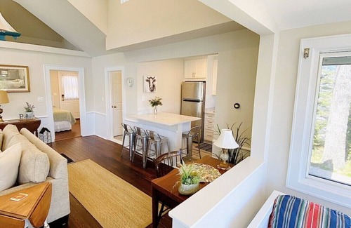 Cutchogue Cottage | The Melody Too