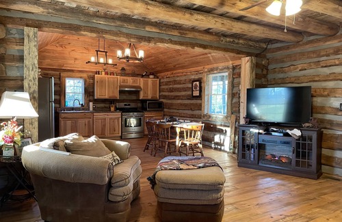 State Road Cabin | The Midnight Moon Cabin, Horses, Goats, Cows, Hot tub, relax, then do it again!