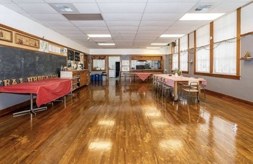 Mineral Resort | The Mineral Schoolhouse
