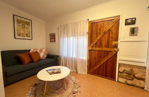 Lightning Ridge Apartment | The Miners Cottage On Nettleton Lightning Ridge