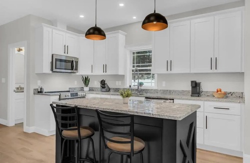 Athol House | The Modern Home Retreatnn