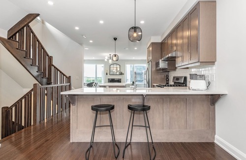 Kanata Lakes - Marchwood Lakeside - Morgan's Grant - Kanata House | The Modern Shack: Kanata's modern furnished home rental, 4 bedrooms