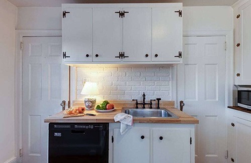 Potomac West House | The Monroe in Historic DelRay