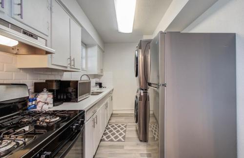 Hyde Park Apartment | The Montrose Hideaway