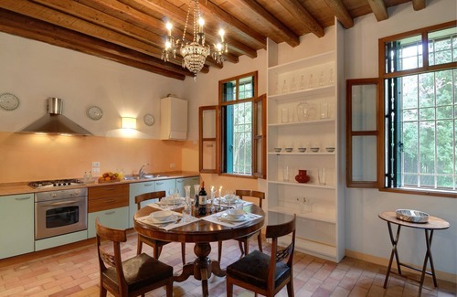 Ospedaletto di Pescantina Villa | The most original and romantic holiday villa near Venice - 4 sleeps