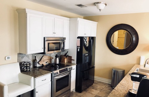 Fayetteville Condo | The Musicians Loft on Dickson Street | One block from UofA Campus!