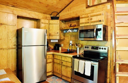 Newnata Cabin | The Natural Treehouse Retreat 87 Getaway