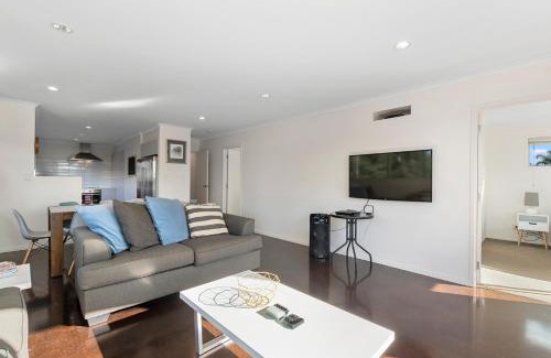 Mangawhai Heads House | The Nautical Bach - Mangawhai Heads Holiday Home