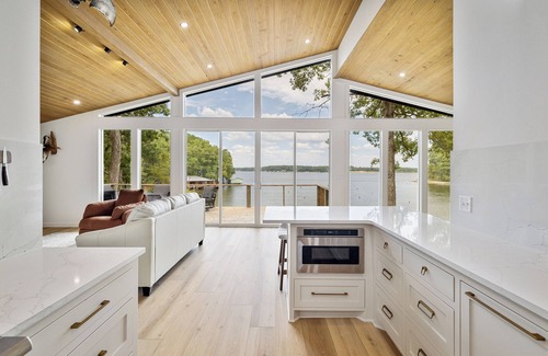 Downsville House | The Nest at Eagle Bay Cove on Lake D'Arbonne with pool, boathouse and game room!