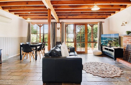 Beechworth House | The Nest: Cosy Bliss in Beechworth