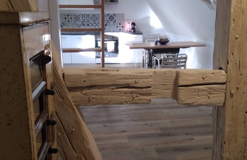 Habsheim Apartment | THE NEW STANDARD PROX BALE WORKSHOP/LOFT