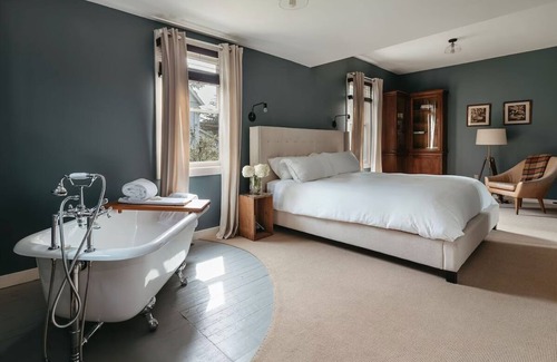 North Branch Hotel | The North Branch Inn