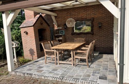 Meerle Villa | The Oak & Squirrel Villa