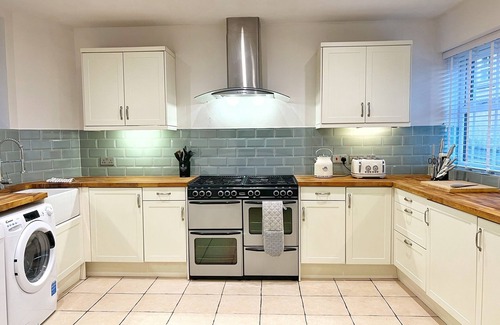 Matlock Cottage | The Old Butchers Cottage - Hot tub & Pet Friendly