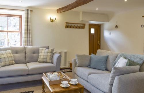 Longnor House | The Old Candle House