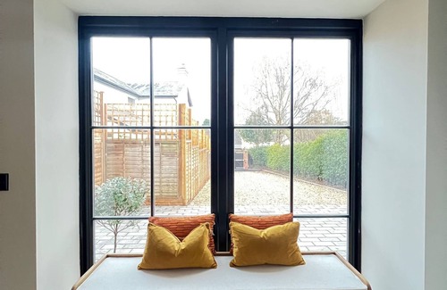 Pimperne House | The Old Coach House Pimperne ~ Hot Tub
