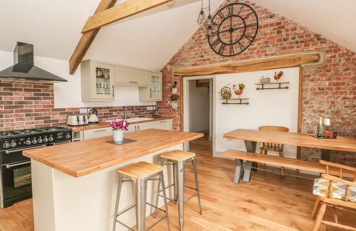 Narberth Cottage | THE OLD FARM SHOP, pet friendly, with hot tub in Narberth