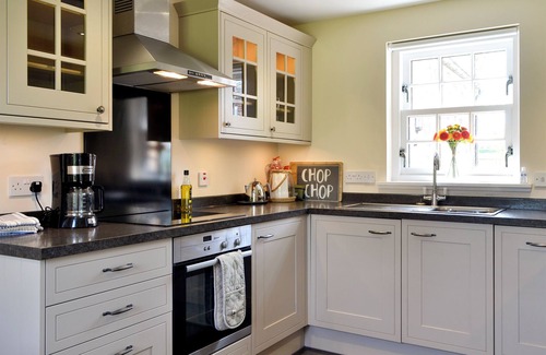 Montrose Cottage | The Old Gasworks Building