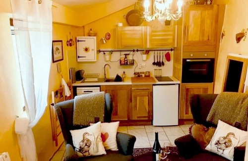 Gourge Cottage | The Old Goat Shed,character petit cottage perfect for two!