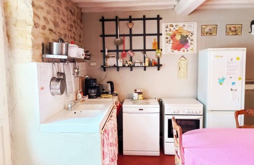 Le Cercueil House | The old grocer's shop