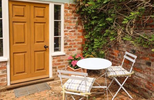 Knipton House | The Old Mower Shed