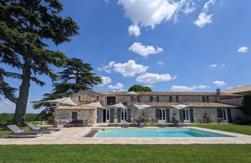 Saint-Andre-et-Appelles Bed & Breakfast | The Old Presbytery