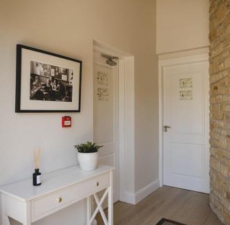 Donegal Apartment | The Old Schoolhouse - Teacher's Quarters