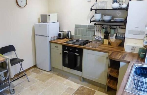 Weston-super-Mare Cottage | THE OLD STABLE, family friendly, with open fire in Weston-Super-Mare