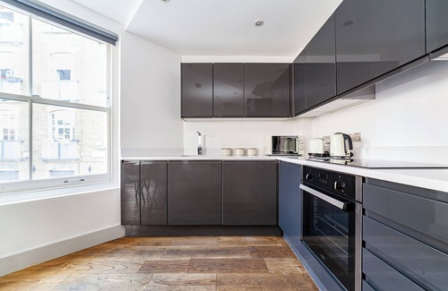 Bunhill Apartment | The Old Street Luxury Flat into 3 Bed Apartment in Old Street