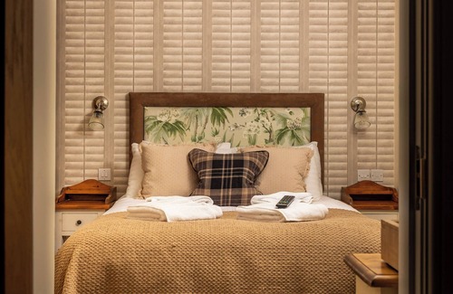 Halford Hotel | The Olde Coach House Inn