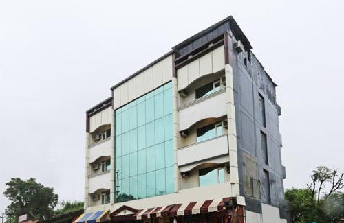 Katra Hotel | The Om Hari Residency
