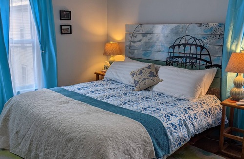 Brattleboro Bed & Breakfast | The One Cat B&B