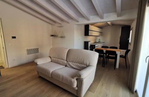 Bussolengo Apartment | The Orange Flat