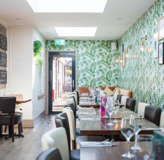Burnham-on-Crouch Hotel | The Oyster Smack