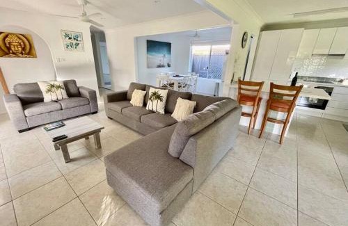 Pottsville House | The Palms Beach House