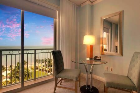 Key Biscayne House | The Palms, Ocean View Studio Located at Ritz Carlton - Key Biscayne