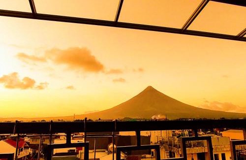Legazpi Apartment | The Panorama Penthouse Daraga