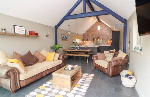 High Ercall Cottage | THE PARLOUR, pet friendly, character holiday cottage in Crudgington