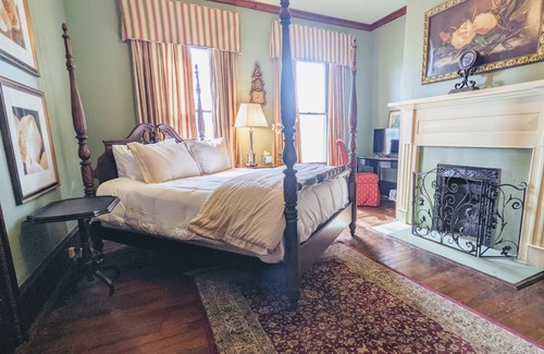 Buena Vista Hotel | The Pea Ridge Room at the Town House Inn